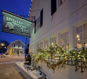 Oxford, Stag's Leap Farm Partner, White Horse Inn, Metamora